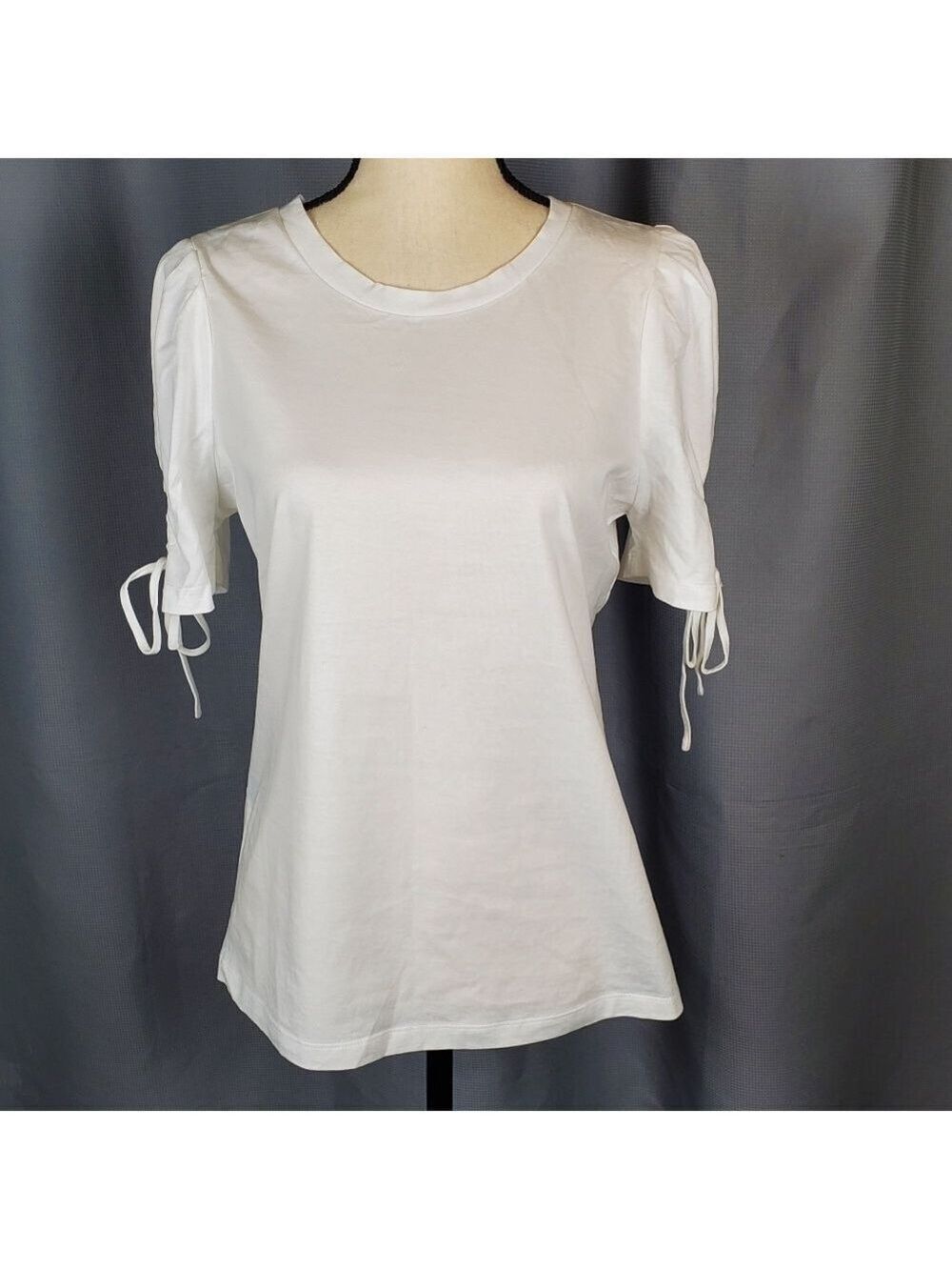 Lea & Viola white scoop neck blouse, size M